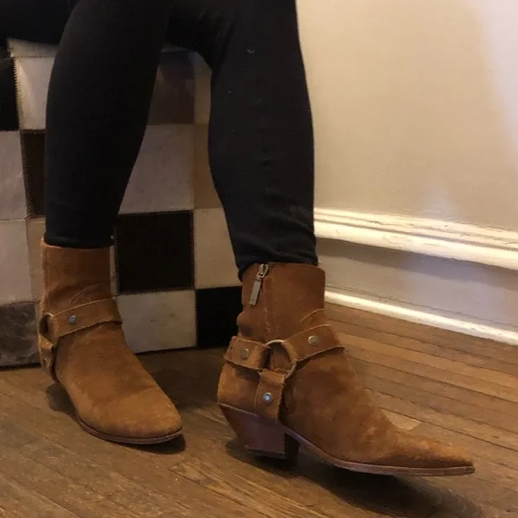 Saint Laurent Brown Suede Booties - Picture 4 of 8